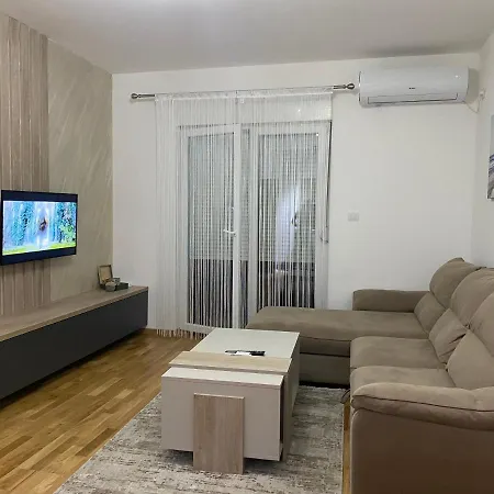 Stylish Charming Подгорица
